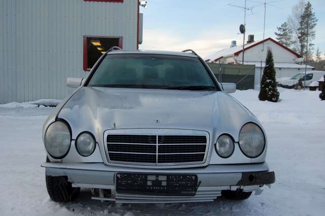 Mercedes E-Klasse 1995-2000 (Fase 1) (W210) (W210), Motorkode: , Girkassekode: 