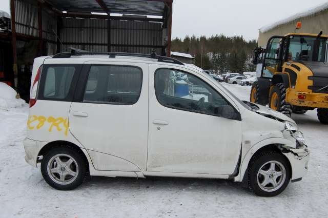 Toyota Yaris Verso 1999-2007 , Motorkode: , Girkassekode: