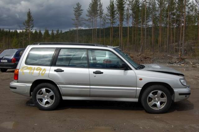 Subaru Forester 1997-2002 (Type I) , Motorkode: , Girkassekode: 