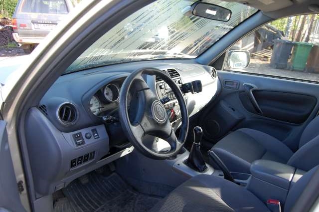 Toyota RAV4 2000-2006 (Type II) , Motorkode: , Girkassekode: