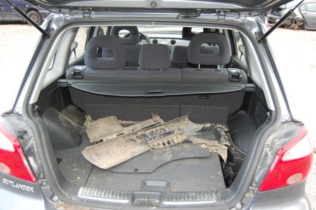 Mitsubishi Outlander 2003-2006 (Type I) , Motorkode: , Girkassekode: