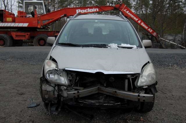 Toyota Verso 2002-2004 (COROLLA) (COROLLA), Motorkode: , Girkassekode: 