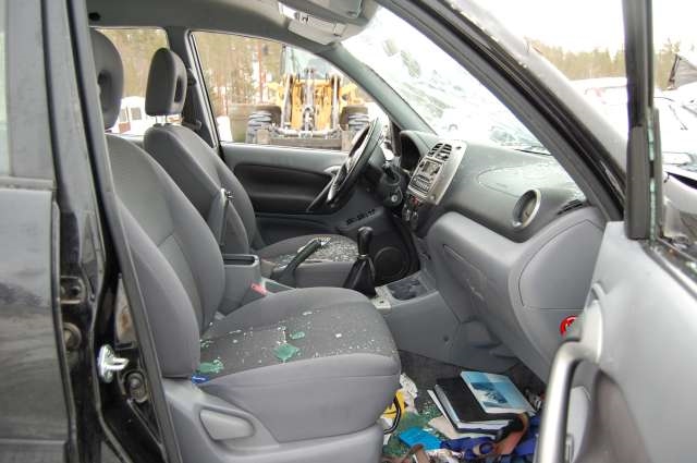 Toyota RAV4 2000-2006 (Type II) , Motorkode: , Girkassekode: