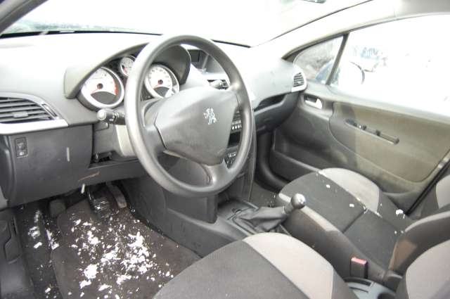 Peugeot 207 2006-2012 , Motorkode: , Girkassekode: