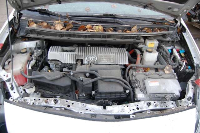 Toyota Prius 2009-2016 (Type III) (COMBI) (COMBI), Motorkode: , Girkassekode: 