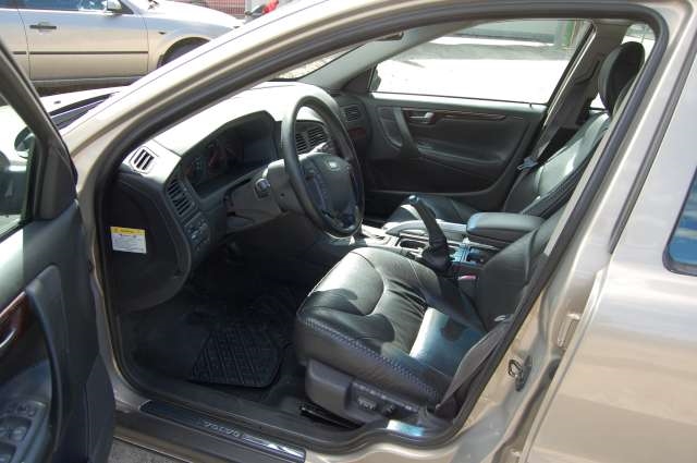 Volvo XC70 2001-2004 (Type I, Fase 1) , Motorkode: , Girkassekode:
