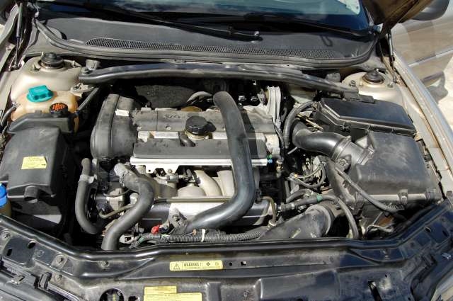 Volvo XC70 2001-2004 (Type I, Fase 1) , Motorkode: , Girkassekode: