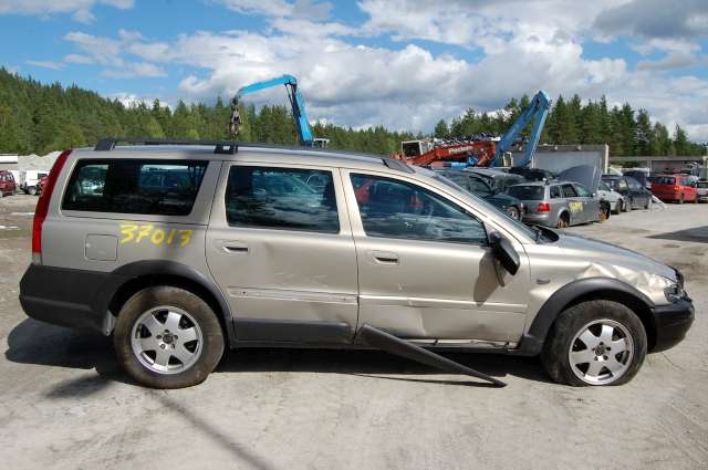 Volvo XC70 2001-2004 (Type I, Fase 1) , Motorkode: , Girkassekode: