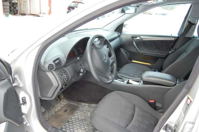 Mercedes C-Klasse 2000-2004 (Fase 1) (W203) (W203), Motorkode: , Girkassekode: