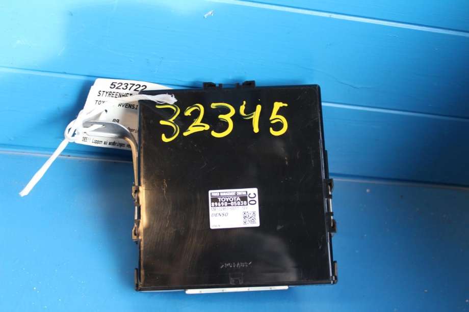 Styreenhet diverse til Toyota Avensis, 2009-2015 (Type III, Fase 1)  (DENSO|89690-05030)