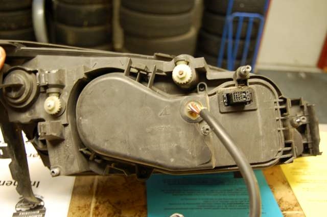 Frontlykt venstre xenon til Ford Mondeo 2001-2007 (Type III)