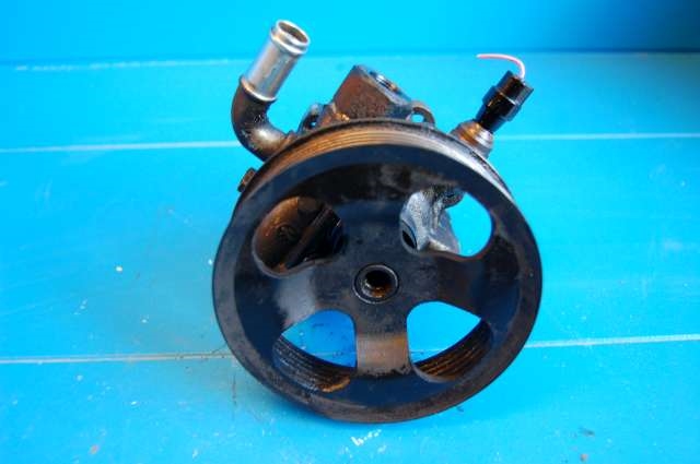 Servo pumpe mekanisk til Toyota RAV4 2000-2006 (Type II)