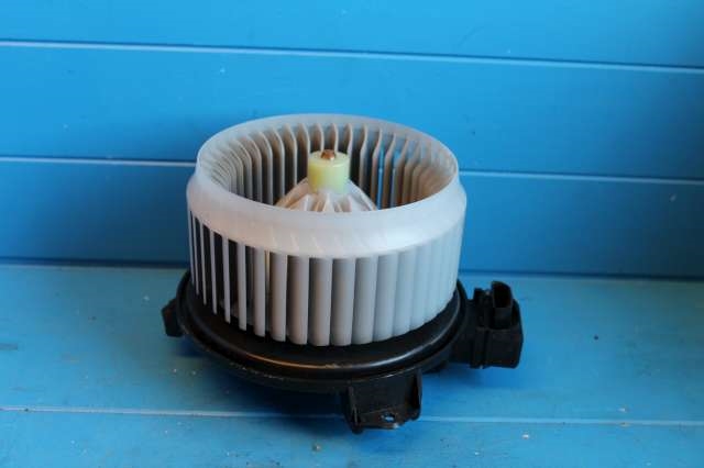 Varmeapparat motor til Toyota Urban Cruiser 2009-2014  (DENSO|)