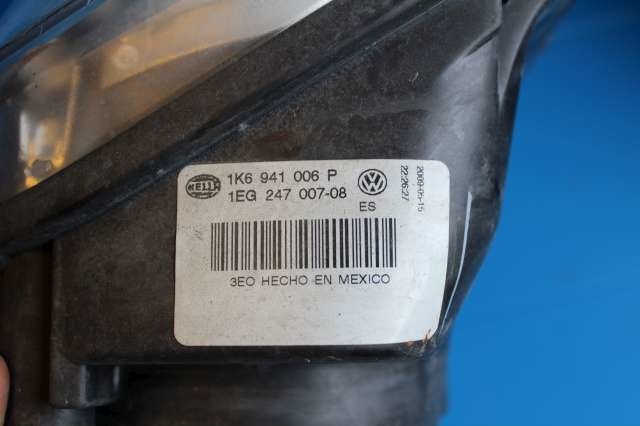Frontlykt høyre halogen til VW Golf V, STV 2007-2010 (JETTA) (JETTA) (HELLA|1K6 941 006 P|)