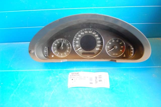 Instrumentpanel til Mercedes E-Klasse 2002-2006 (Fase 1) (W211) (W211) (VDO|110.080.004/039|)