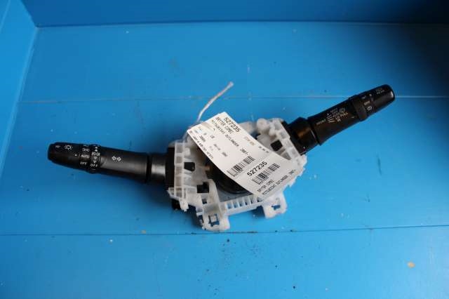 Bryter combi til Mitsubishi Outlander 2007-2010 (Type II, Fase 1)  (8600A326|)