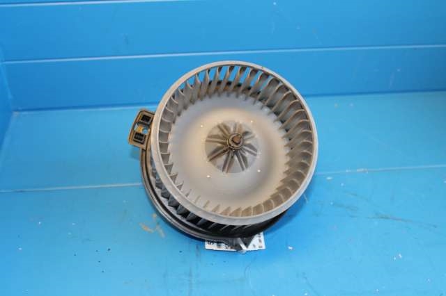 Varmeapparat motor til Mitsubishi Space Wagon 2000-2004  