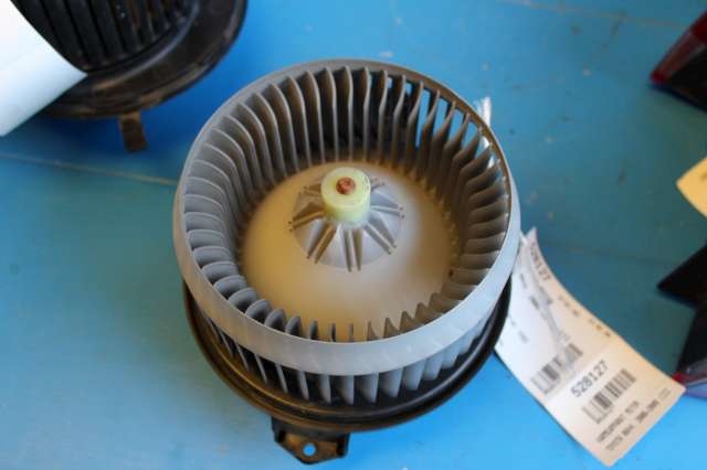 Varmeapparat motor til Toyota RAV4 2006-2009 (Type III, Fase 1)  (TOYOTA|272700-8041|)