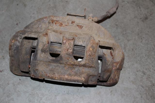 Bremsecaliper venstre foran til VW Transporter / Caravelle, 2009-2015 (Fase 2) (T5) (T5) 