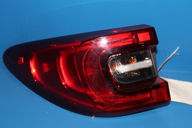 Baklykt venstre til Renault Kadjar, 2015-->>  