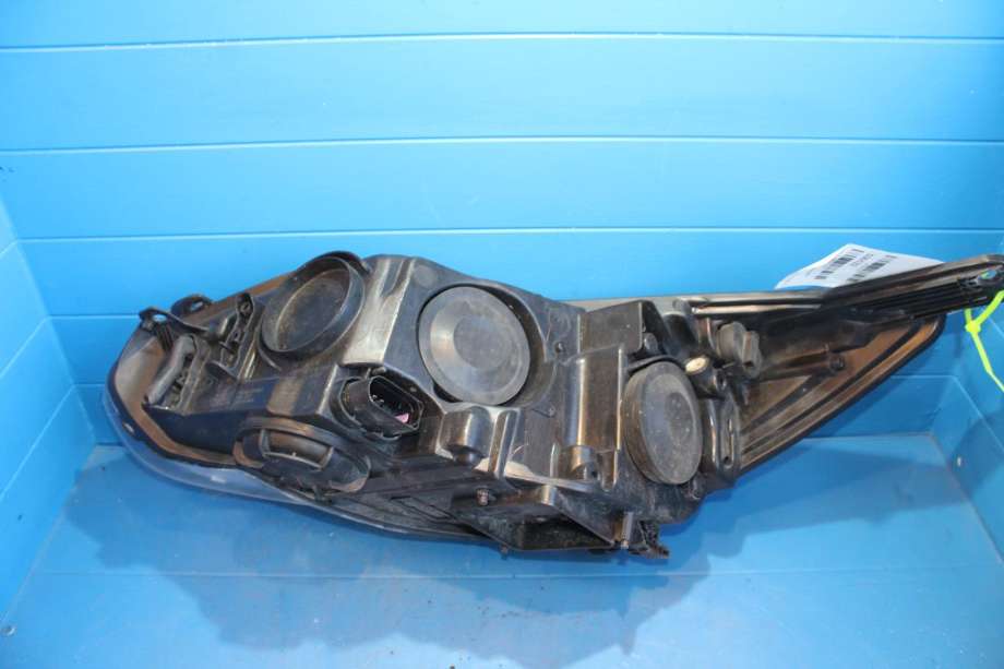 Frontlykt høyre halogen til Ford Focus 2011-2014 (Type III, Fase 1)