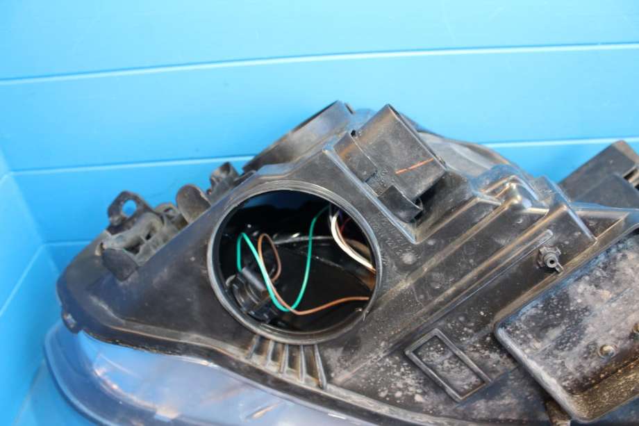 Frontlykt høyre halogen til Ford Focus 2011-2014 (Type III, Fase 1)