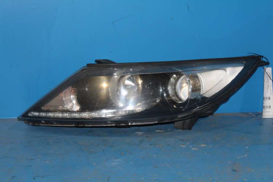 Frontlykt venstre halogen til Kia Sportage 2010-2016 (Type III)  