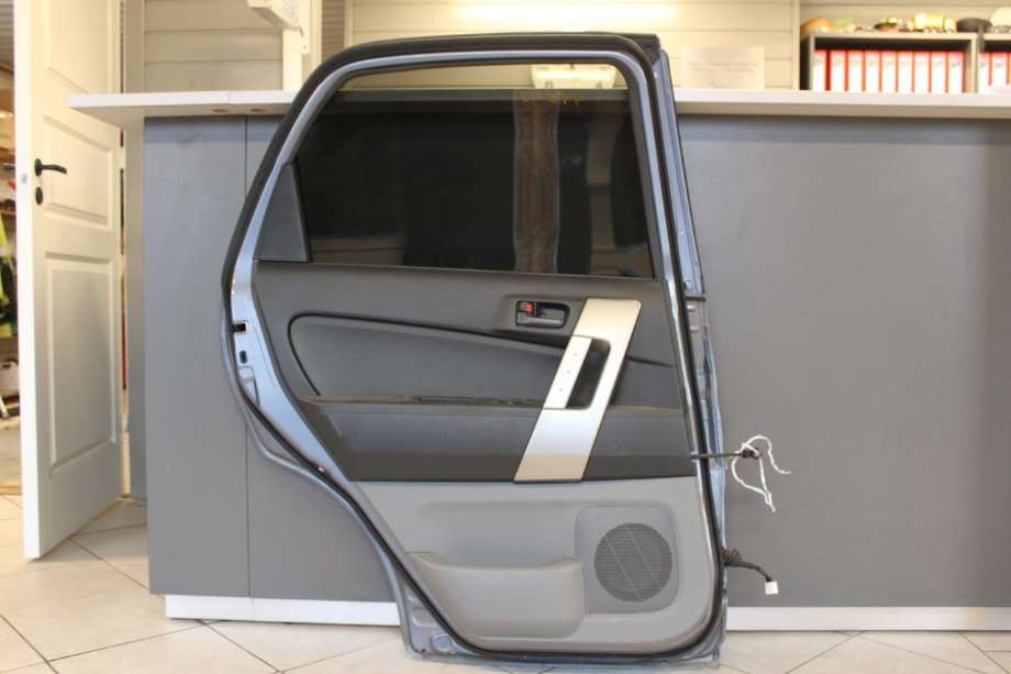 Dør venstre bak til Daihatsu Terios 2006-->> (Type II)  