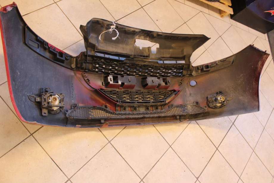 Støtfanger foran til Peugeot 208 2012-2019 (Type I)