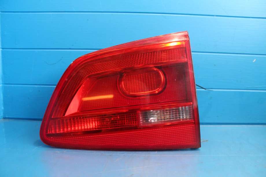 Baklykt venstre indre til VW Touran, 2010-2015 (Type I, Fase 3)  