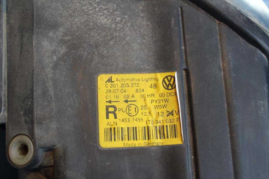 Frontlykt høyre xenon til VW Touran 2003-2006 (Type I, Fase 1)  (0 301 205 272|)