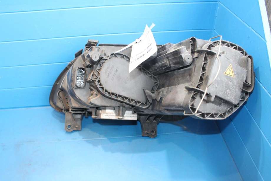 Frontlykt høyre xenon til VW Touran 2003-2006 (Type I, Fase 1)  (0 301 205 272|)