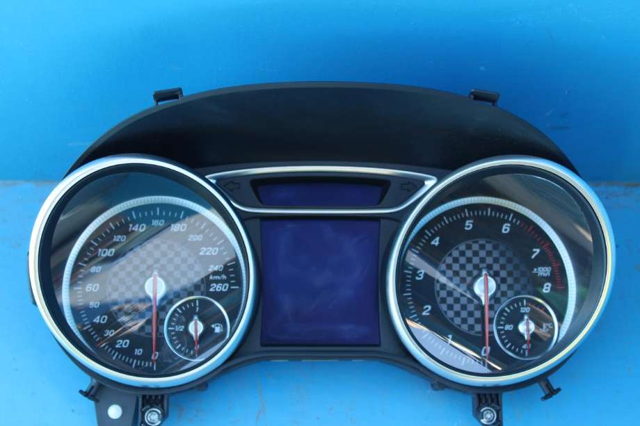 Instrumentpanel til Mercedes A-Klasse, 2012-2018 (W176) (W176) 