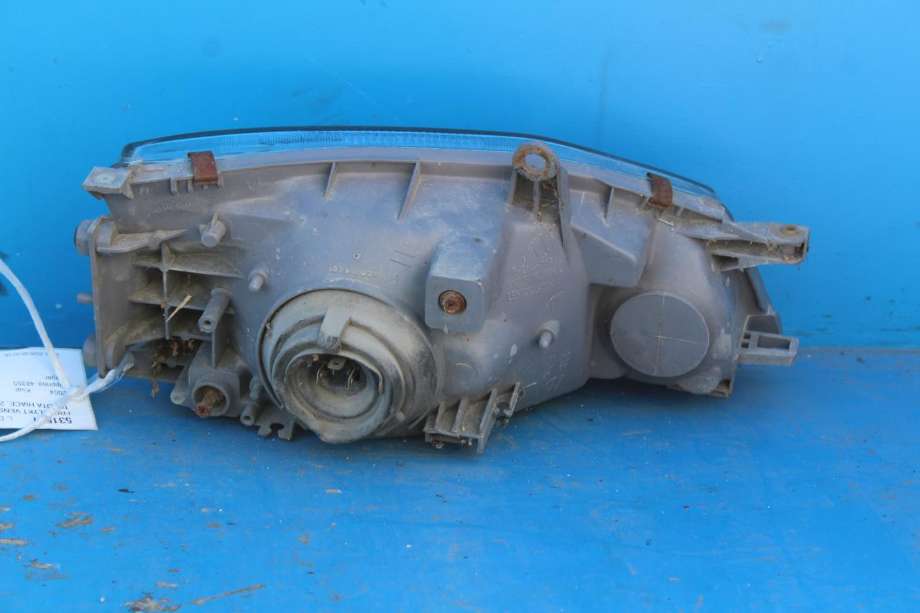 Frontlykt venstre halogen til Toyota Hiace 2001-2006 (Fase 2)  