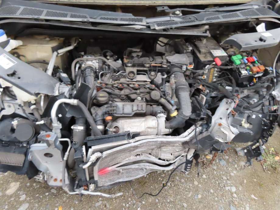 Peugeot Partner 2019-->> (Type III) delebil , Motorkode: YH01, Girkassekode: 