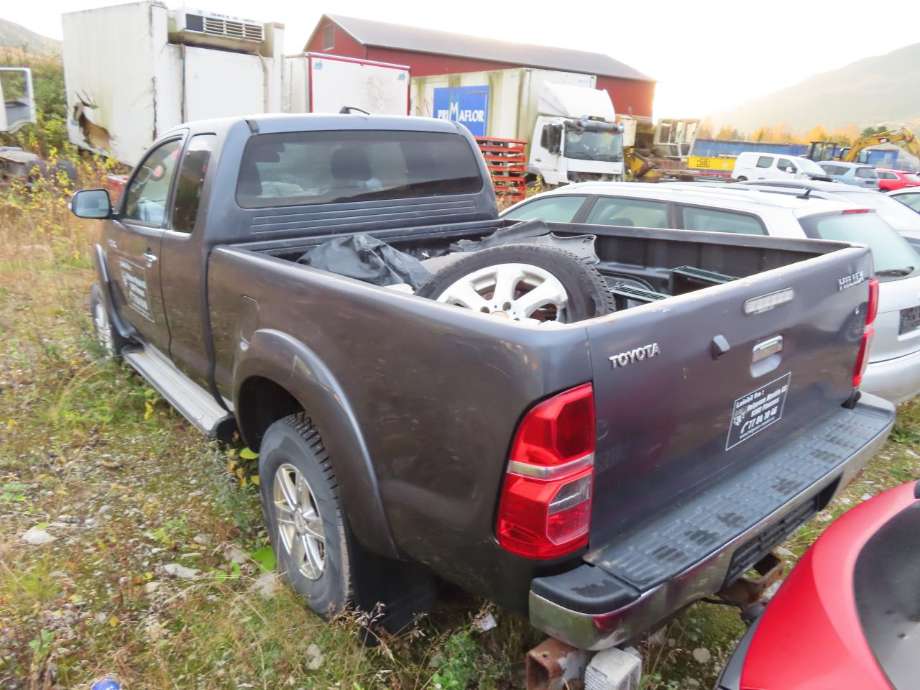 Toyota Hilux 2012-2016 delebil , Motorkode: 2KD-FTV, Girkassekode: 