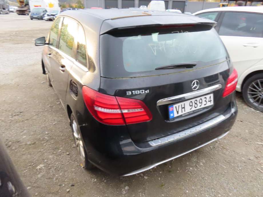 Mercedes B-Klasse 2011-2018 (W246) delebil , Motorkode: K9K, Girkassekode: 