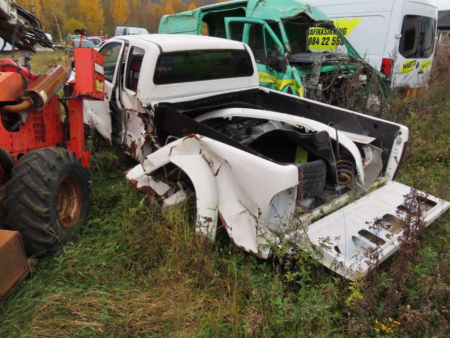 Toyota Hilux 2006-2011 delebil , Motorkode: 2KD-FTV, Girkassekode: 