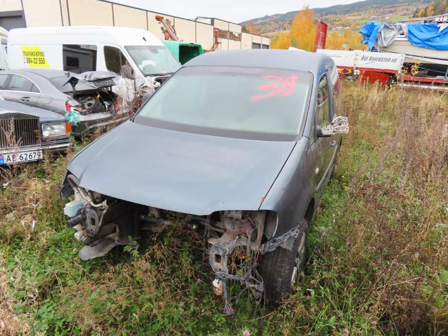 Toyota Avensis, 2003-2008 (Type II)  delebil , Motorkode: 1ZZ-FE