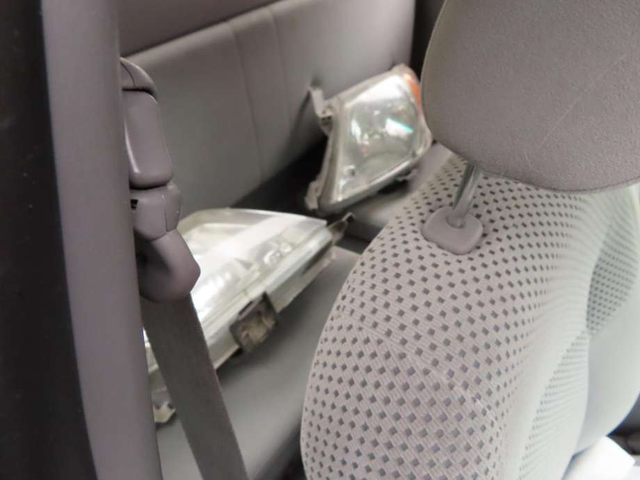 Toyota Hilux 2002-2005 delebil , Motorkode: , Girkassekode: 