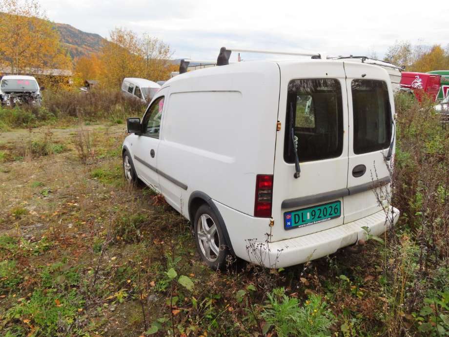 Opel Combo C 2002-2011 delebil , Motorkode: Z13DTJ, Girkassekode: 