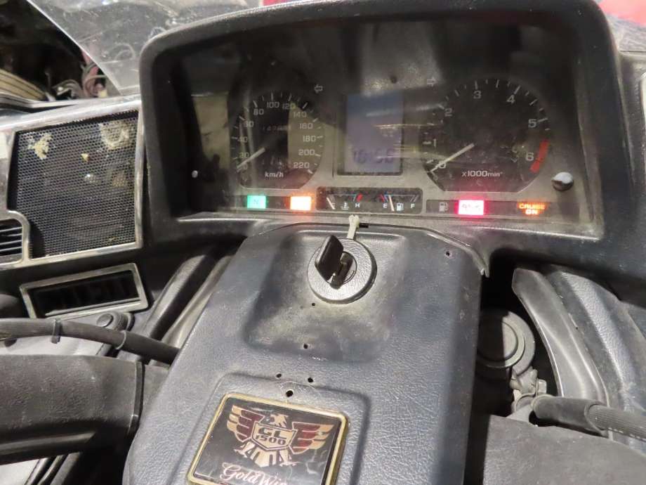 MC Honda Øvrige 0-->> delebil , Motorkode: , Girkassekode: 