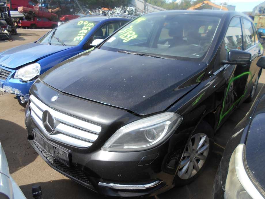 Mercedes B-Klasse 2011-2018 (W246) (W246), Motorkode: K9K, Girkassekode: