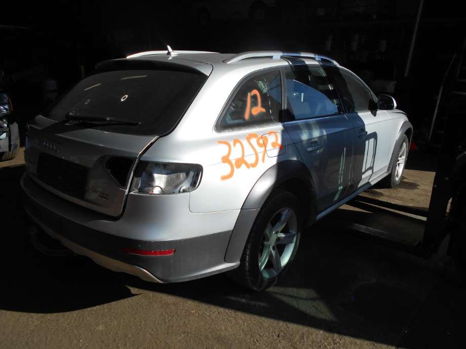 Audi A4, Allroad 2009-2016 (Type I) (B8) (B8), Motorkode: CGLD, Girkassekode: NSB