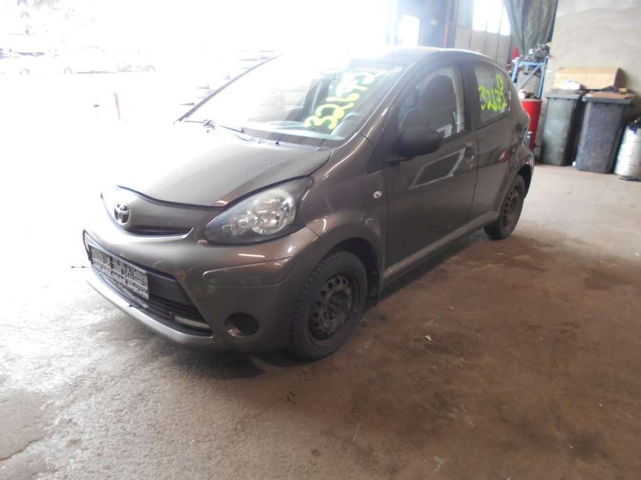 Toyota Aygo 2005-2014 (Type I) delebil , Motorkode: 1KR-FE, Girkassekode: 