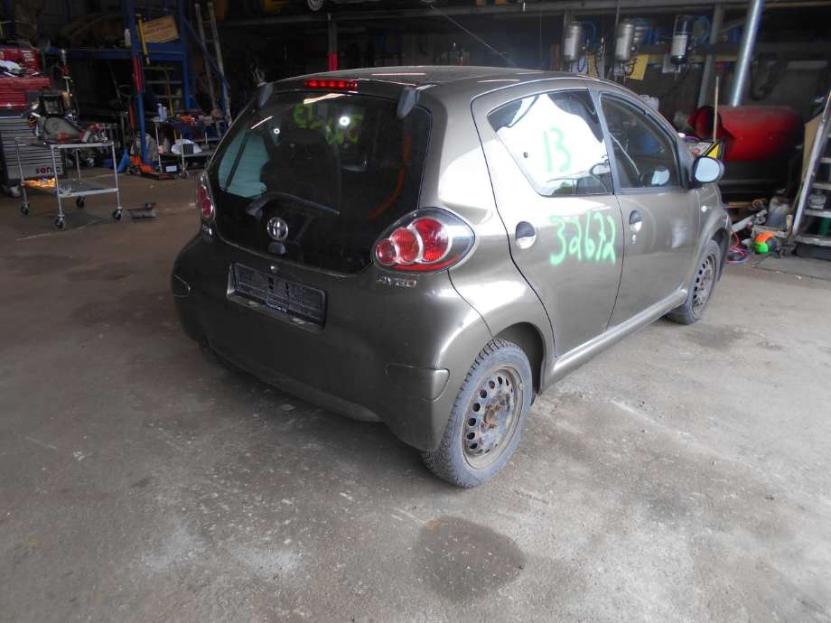 Toyota Aygo 2005-2014 (Type I) delebil , Motorkode: 1KR-FE, Girkassekode: 