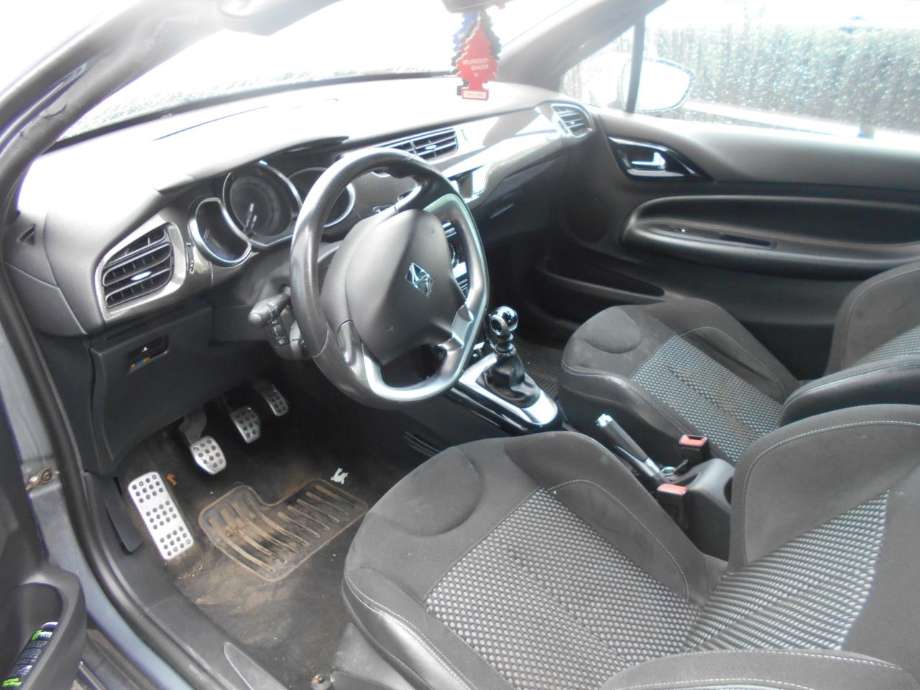 Citroën DS3 2010-2019 delebil , Motorkode: 9H05, Girkassekode: