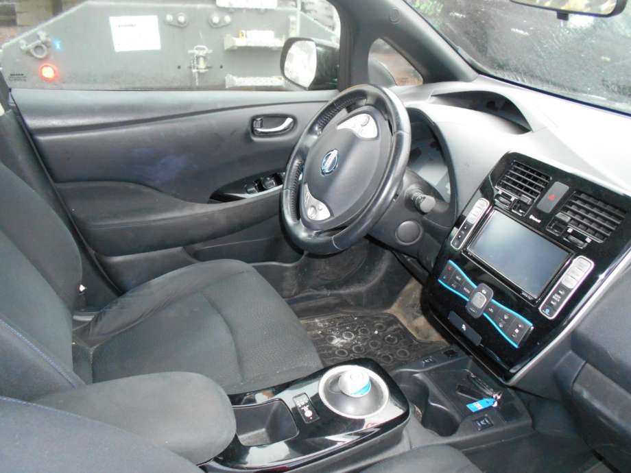 Nissan Leaf 2011-2017 (Type I) , Motorkode: EM57, Girkassekode: 