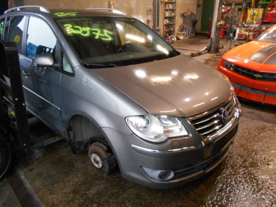 VW Touran, 2007-2010 (Type I, Fase 2)  delebil , Motorkode: BXE