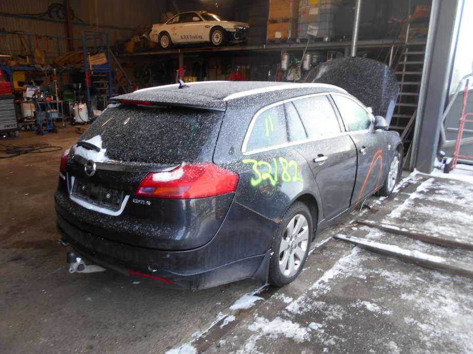 Opel Insignia A 2009-2014 , Motorkode: A20DTH, Girkassekode: 